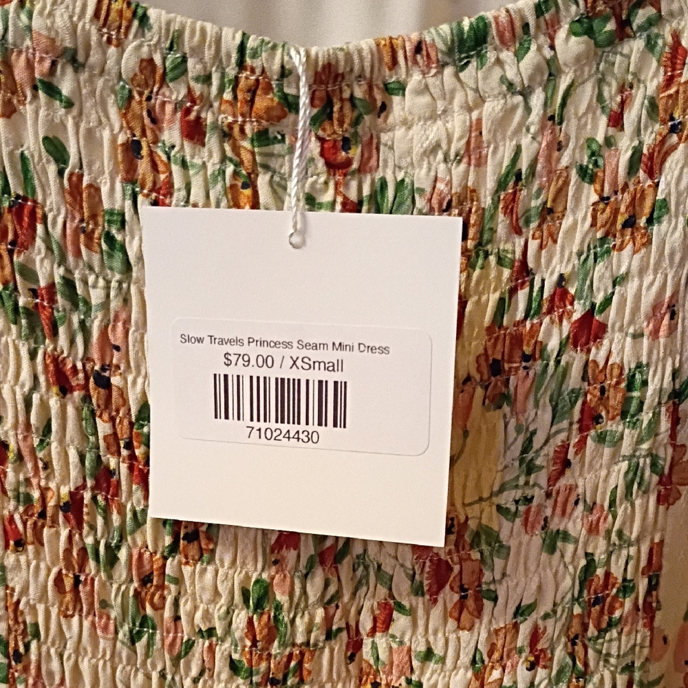 Sadie & Sage Floral Mini Dress - Cream and Red - Picture 2 of 3